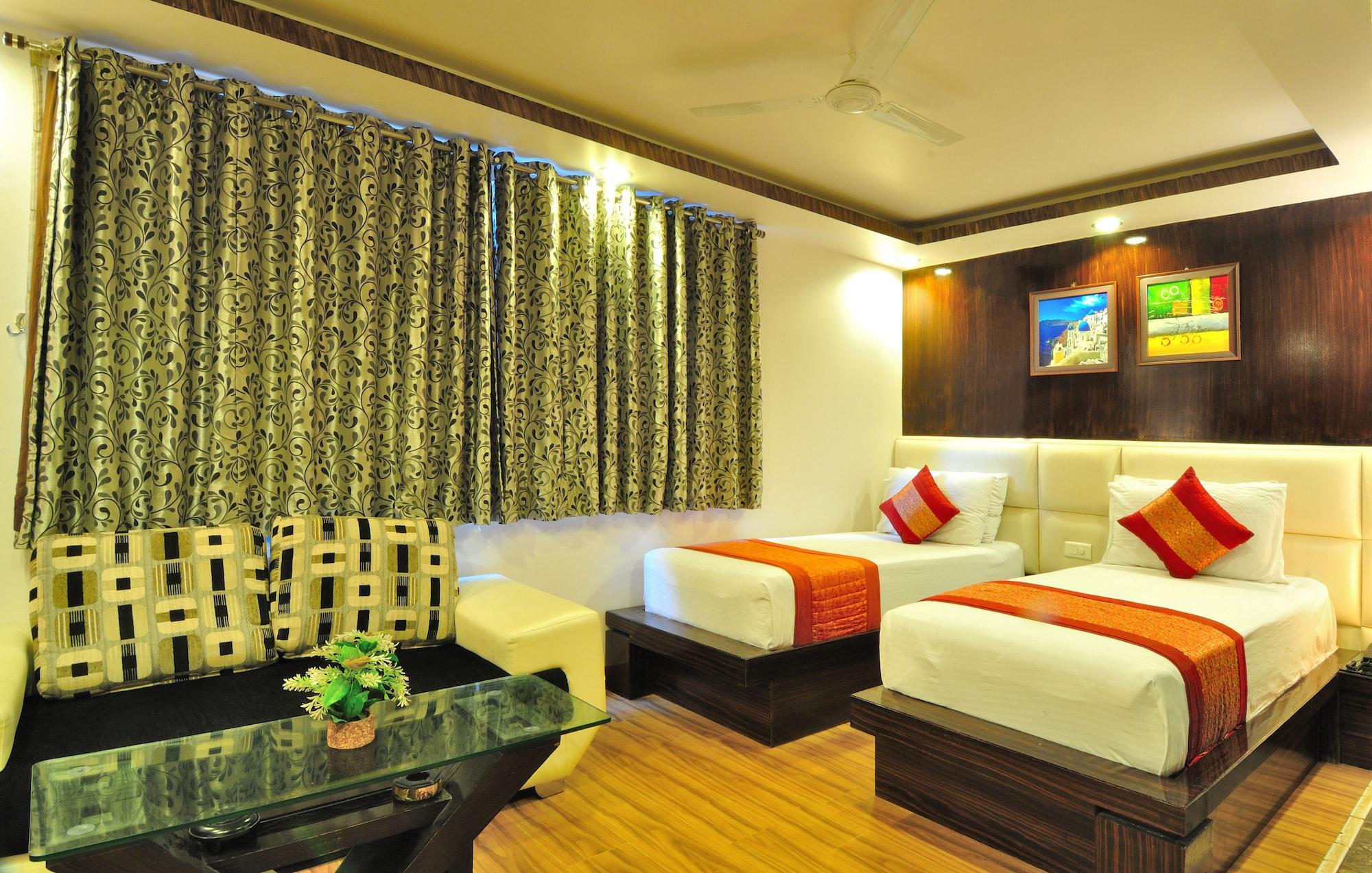 Hotel Elegance New Delhi Exteriör bild