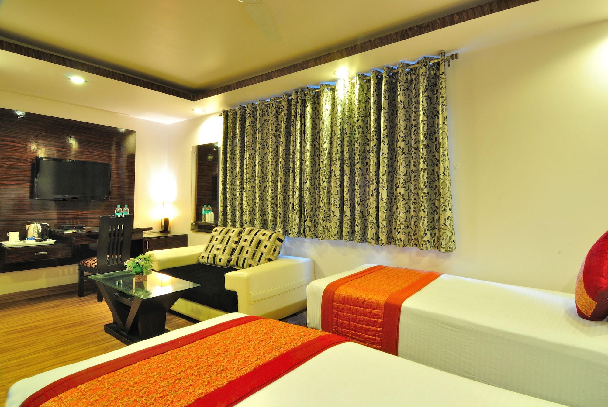 Hotel Elegance New Delhi Exteriör bild