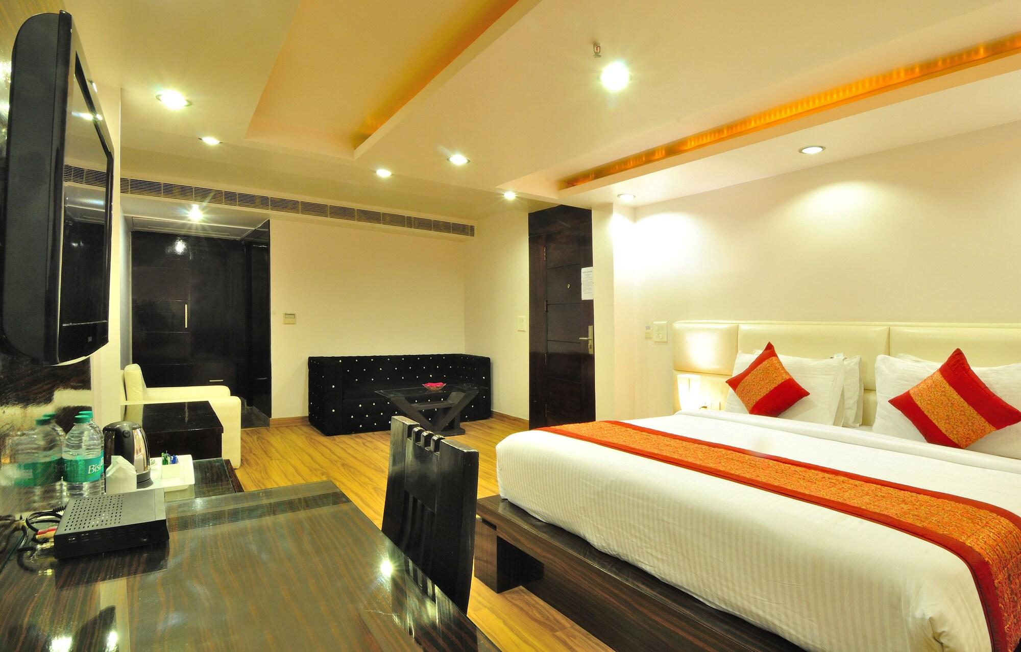 Hotel Elegance New Delhi Exteriör bild