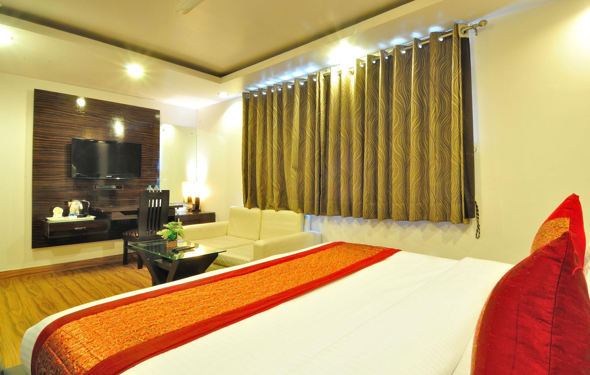 Hotel Elegance New Delhi Exteriör bild