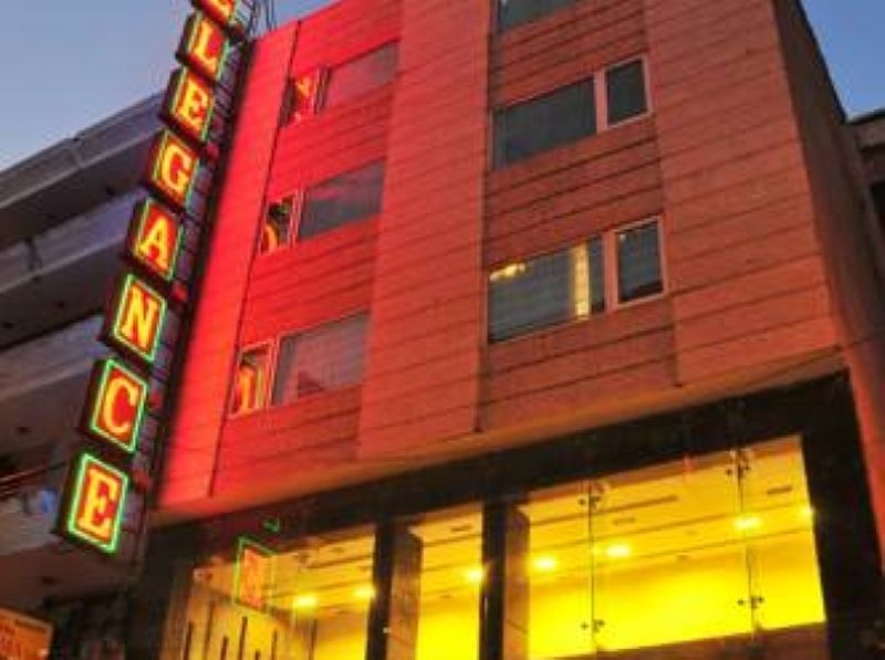 Hotel Elegance New Delhi Exteriör bild